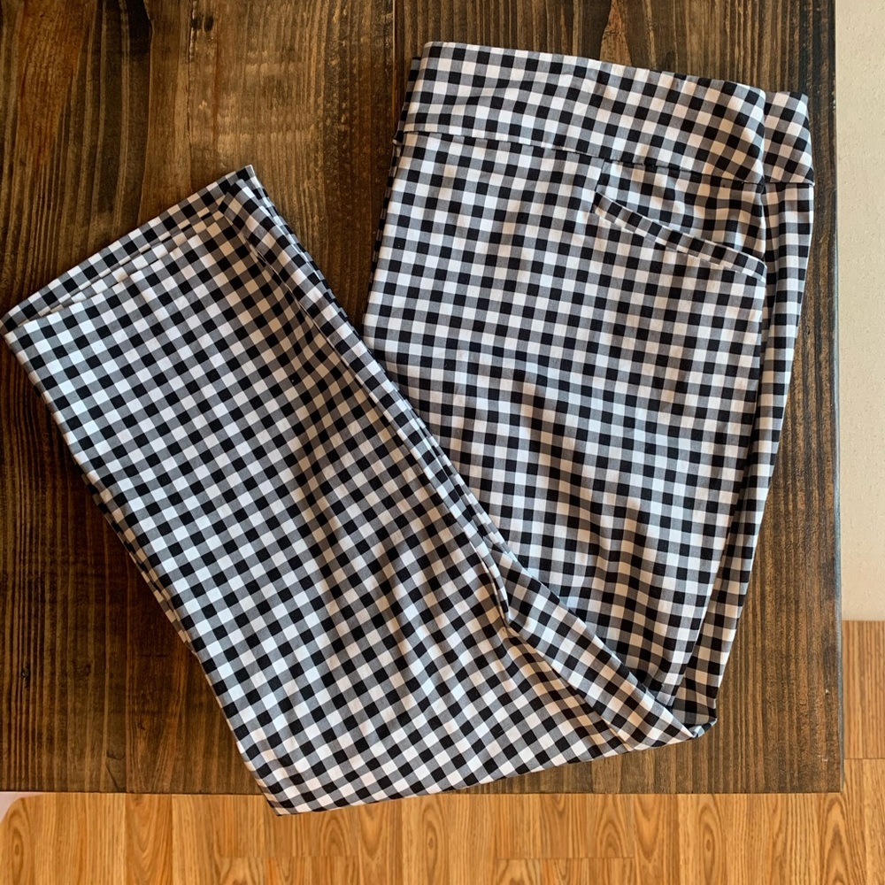 7th Avenue suiting collection capris